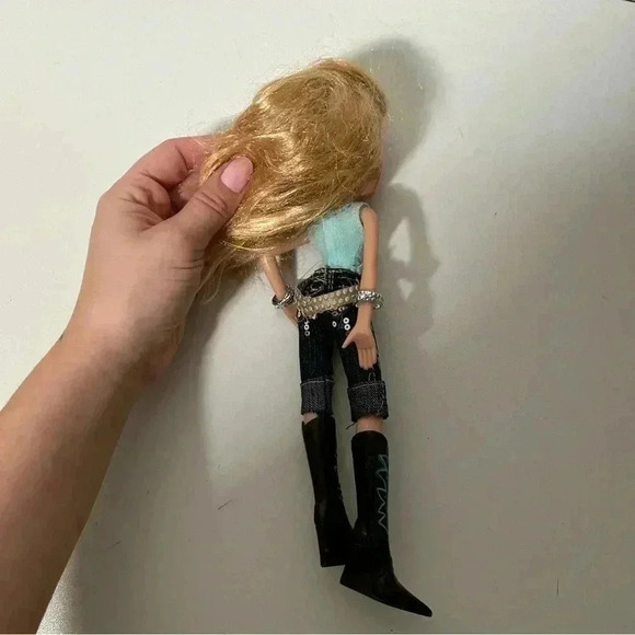 Bratz doll cloe western Y2K - Picture 5 of 5
